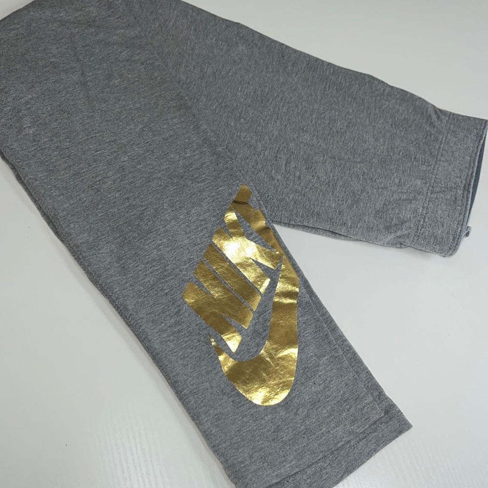 Excellent condition Nike tight fit leggings